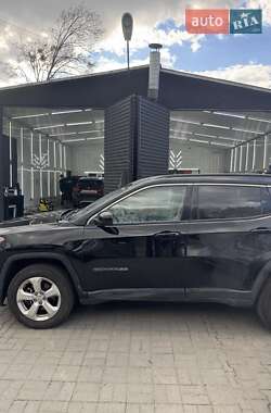 Внедорожник / Кроссовер Jeep Compass 2017 в 