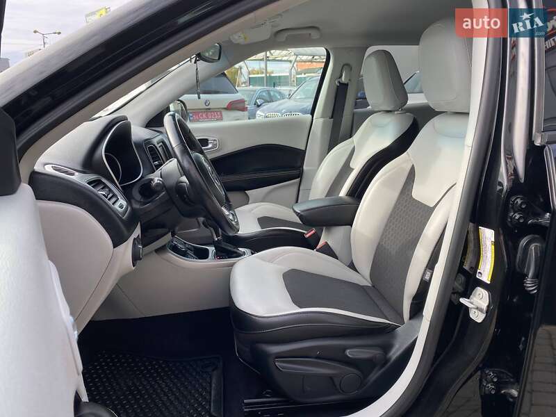 Позашляховик / Кросовер Jeep Compass 2017 в Львові