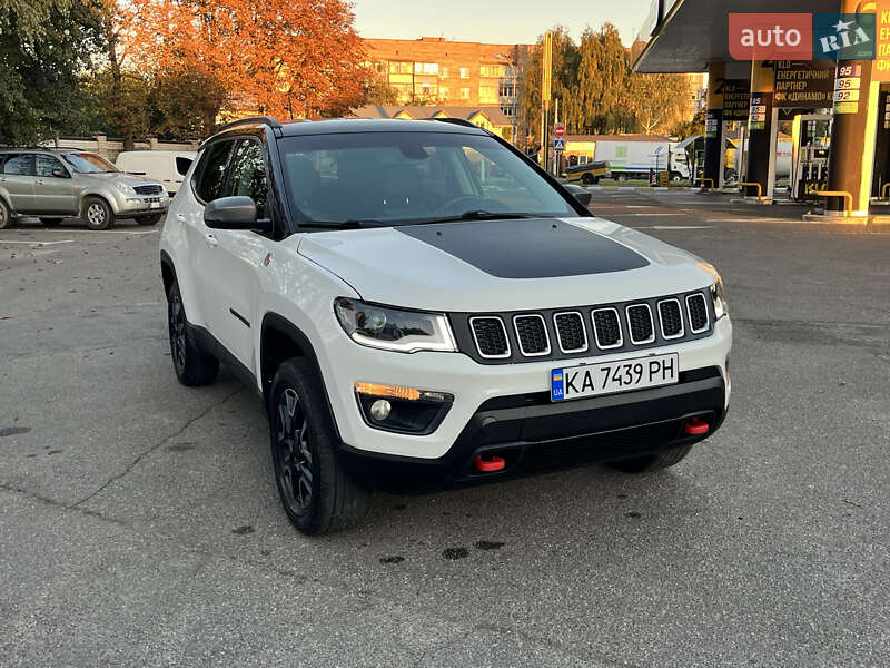 Внедорожник / Кроссовер Jeep Compass 2019 в Киеве фото 4 Внедорожник / Кроссовер Jeep Compass 2019 в Киеве
