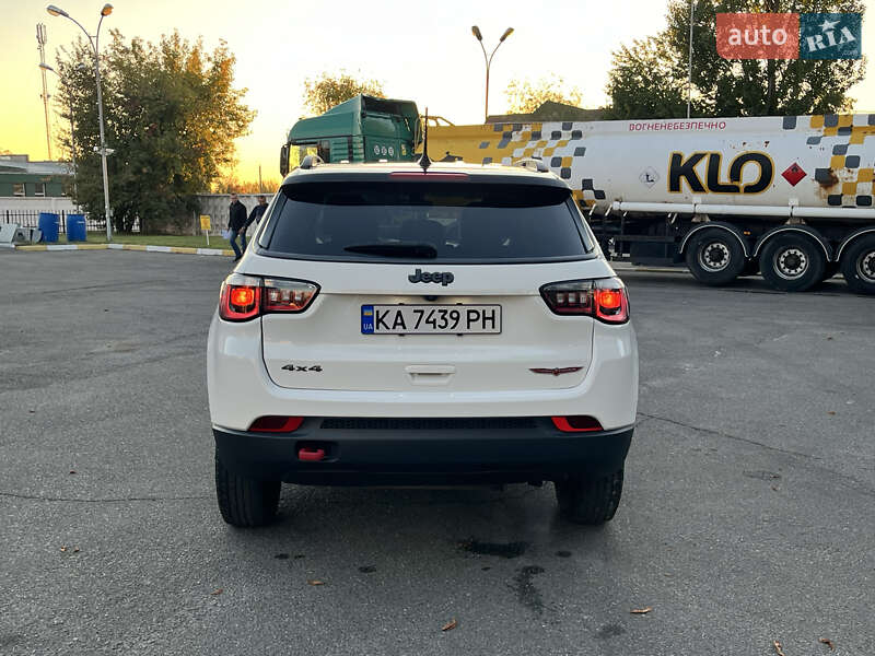 Внедорожник / Кроссовер Jeep Compass 2019 в Киеве фото 17 Внедорожник / Кроссовер Jeep Compass 2019 в Киеве