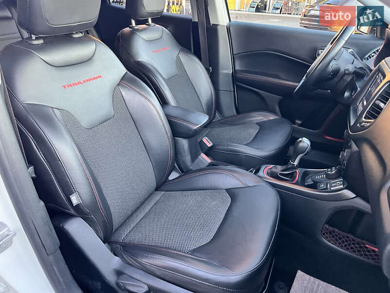 Внедорожник / Кроссовер Jeep Compass 2019 в Киеве фото 42 Внедорожник / Кроссовер Jeep Compass 2019 в Киеве