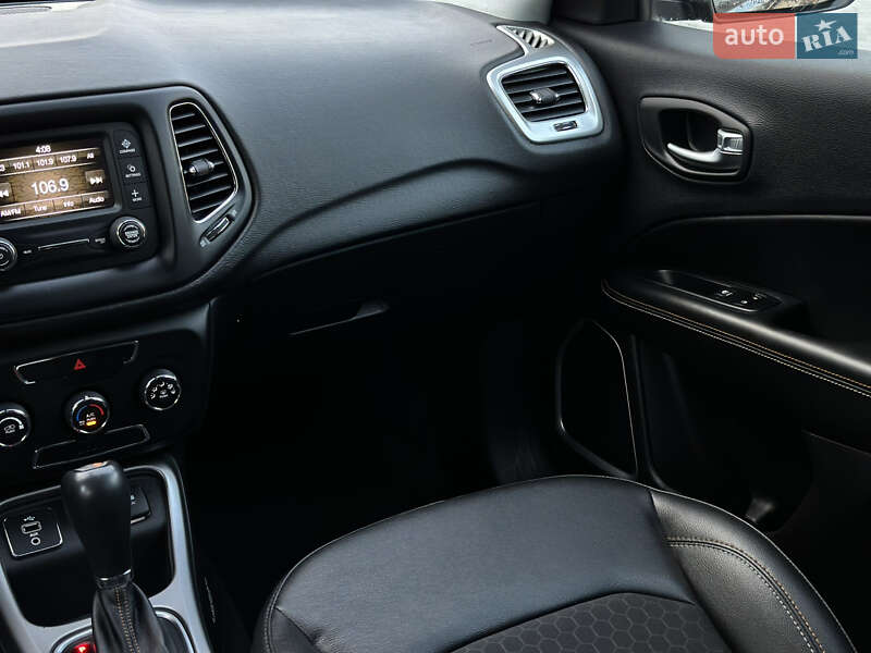 Внедорожник / Кроссовер Jeep Compass 2018 в Луцке