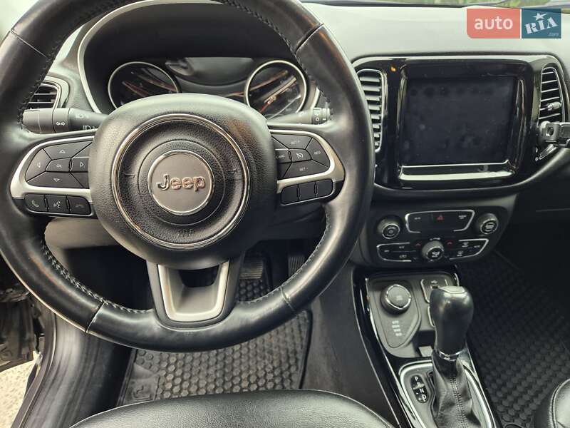 Позашляховик / Кросовер Jeep Compass 2018 в Києві фото 18 Позашляховик / Кросовер Jeep Compass 2018 в Києві