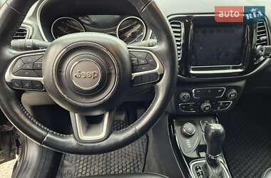 Позашляховик / Кросовер Jeep Compass 2018 в 