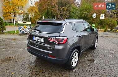 Внедорожник / Кроссовер Jeep Compass 2018 в 