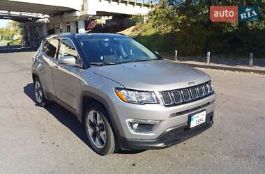Позашляховик / Кросовер Jeep Compass 2019 в  фото 10 Позашляховик / Кросовер Jeep Compass 2019 в