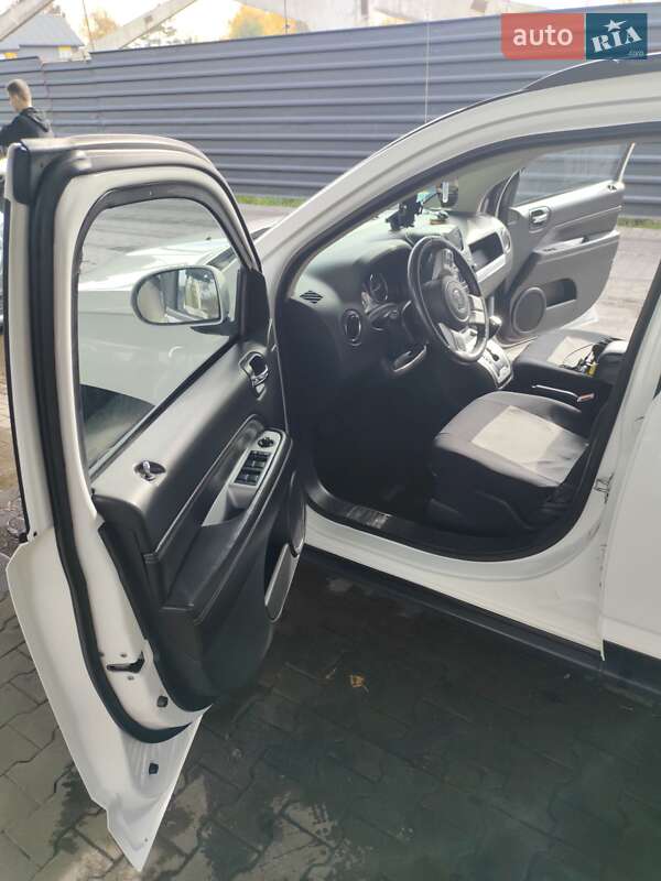 Позашляховик / Кросовер Jeep Compass 2016 в Сумах