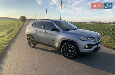 Позашляховик / Кросовер Jeep Compass 2022 в  фото 4 Позашляховик / Кросовер Jeep Compass 2022 в