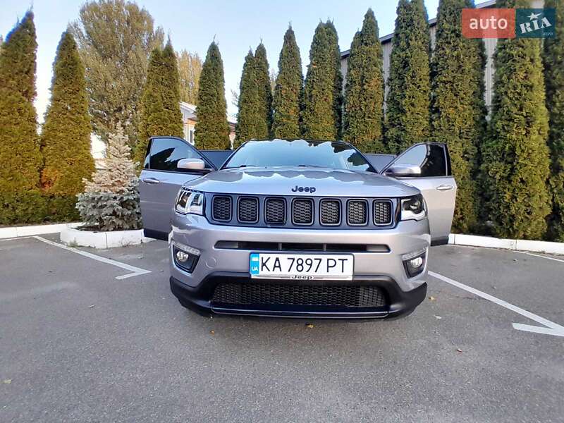 Внедорожник / Кроссовер Jeep Compass 2018 в Киеве