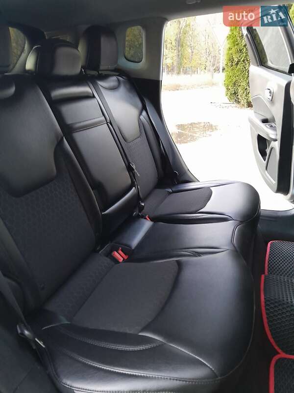 Внедорожник / Кроссовер Jeep Compass 2018 в Киеве