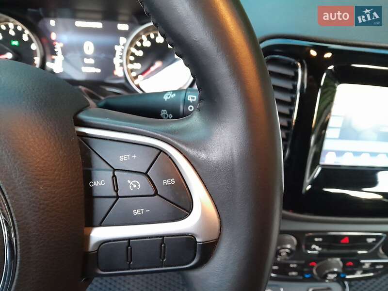 Внедорожник / Кроссовер Jeep Compass 2018 в Киеве