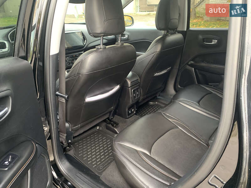 Внедорожник / Кроссовер Jeep Compass 2018 в Львове фото 29 Внедорожник / Кроссовер Jeep Compass 2018 в Львове