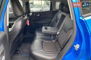 Внедорожник / Кроссовер Jeep Compass 2017 в 