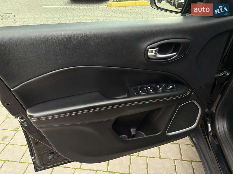 Внедорожник / Кроссовер Jeep Compass 2018 в Ивано-Франковске фото 14 Внедорожник / Кроссовер Jeep Compass 2018 в Ивано-Франковске