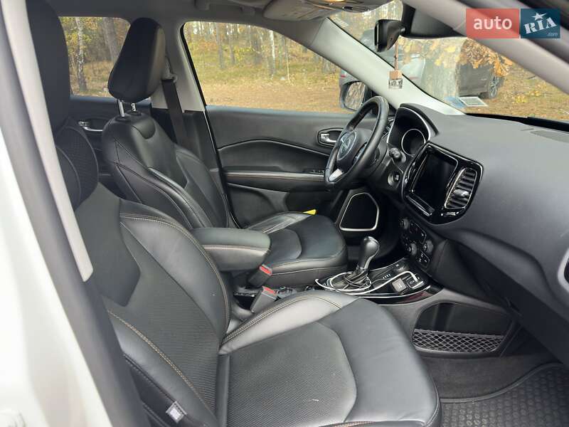 Внедорожник / Кроссовер Jeep Compass 2017 в Здолбунове