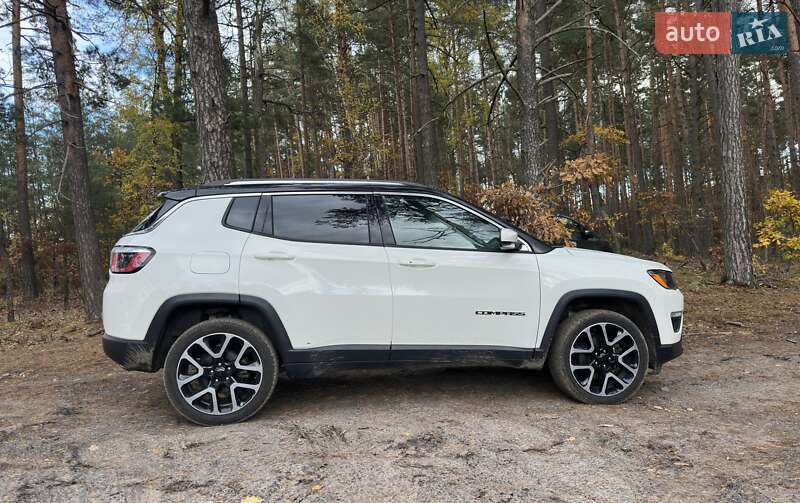 Внедорожник / Кроссовер Jeep Compass 2017 в Здолбунове