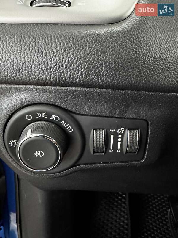 Внедорожник / Кроссовер Jeep Compass 2018 в Киеве