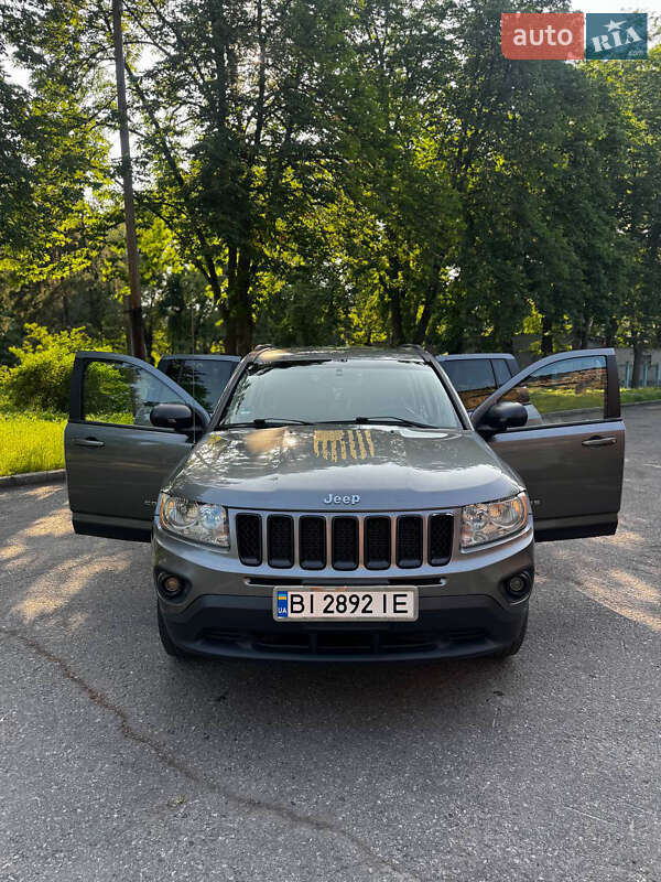 Внедорожник / Кроссовер Jeep Compass 2011 в Кременчуге фото 2 Внедорожник / Кроссовер Jeep Compass 2011 в Кременчуге