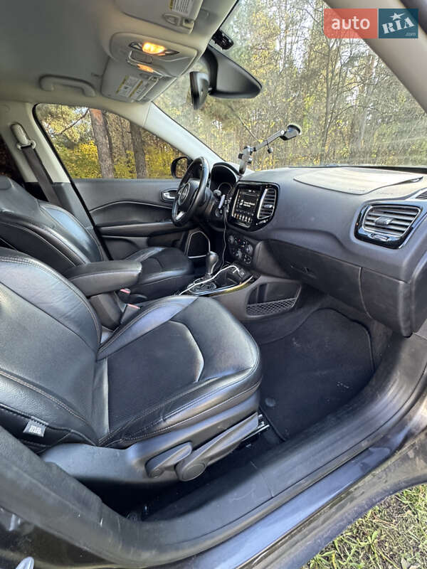 Позашляховик / Кросовер Jeep Compass 2018 в Києві фото 37 Позашляховик / Кросовер Jeep Compass 2018 в Києві