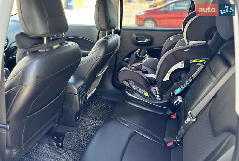 Внедорожник / Кроссовер Jeep Compass 2018 в Львове фото 12 Внедорожник / Кроссовер Jeep Compass 2018 в Львове