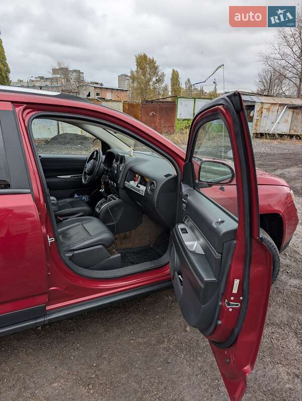 Внедорожник / Кроссовер Jeep Compass 2014 в Киеве