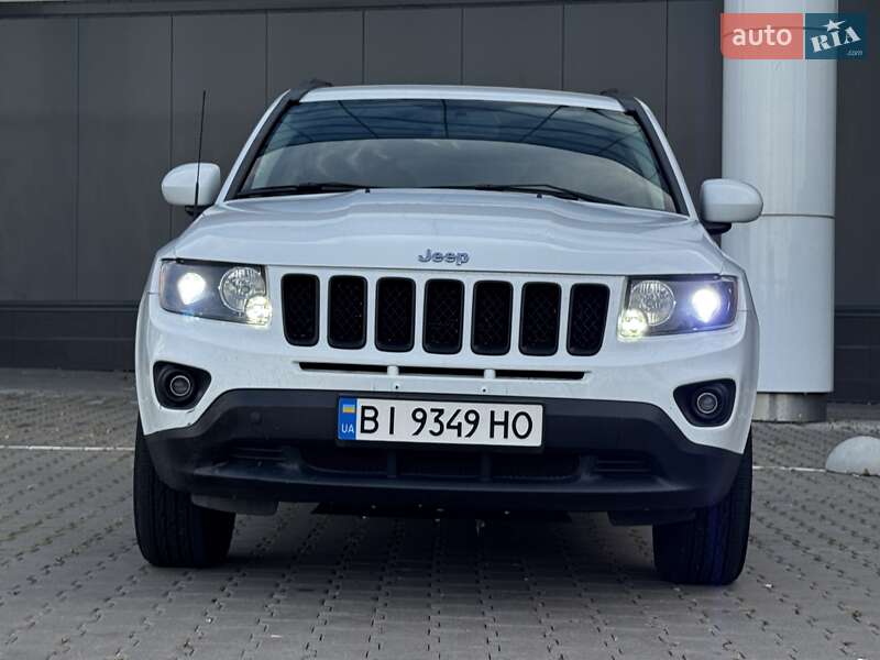 Позашляховик / Кросовер Jeep Compass 2013 в Києві