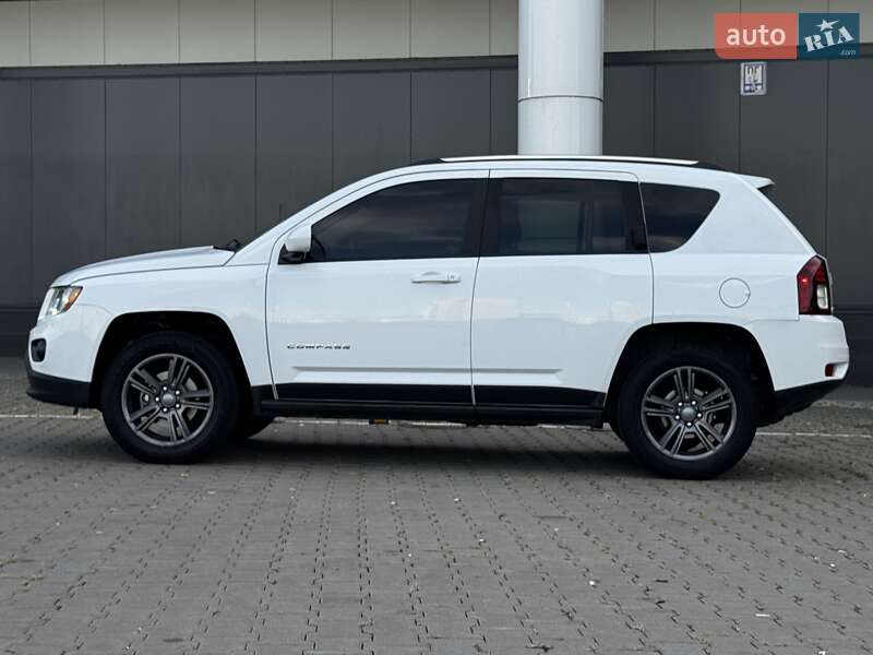 Позашляховик / Кросовер Jeep Compass 2013 в Києві