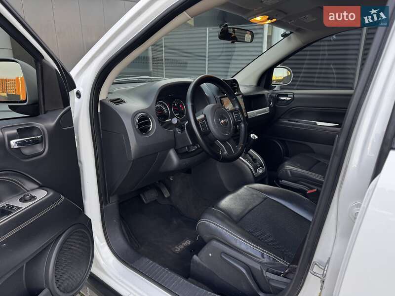 Позашляховик / Кросовер Jeep Compass 2013 в Києві