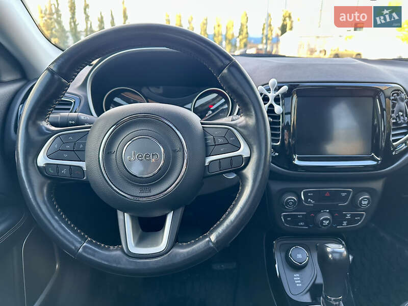 Внедорожник / Кроссовер Jeep Compass 2019 в Киеве