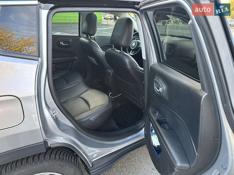 Внедорожник / Кроссовер Jeep Compass 2019 в Киеве