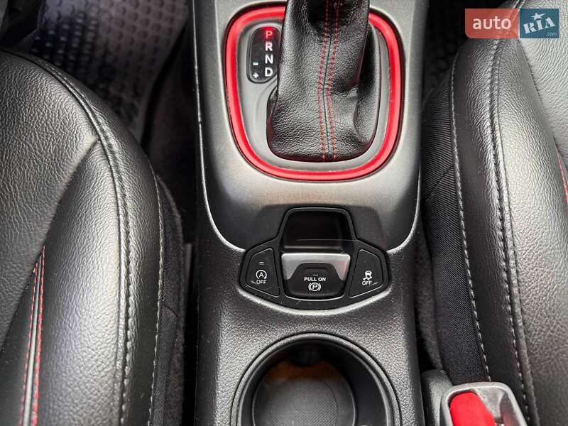 Позашляховик / Кросовер Jeep Compass 2020 в Києві фото 19 Позашляховик / Кросовер Jeep Compass 2020 в Києві