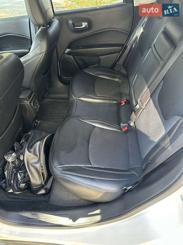 Внедорожник / Кроссовер Jeep Compass 2019 в Киеве фото 13 Внедорожник / Кроссовер Jeep Compass 2019 в Киеве