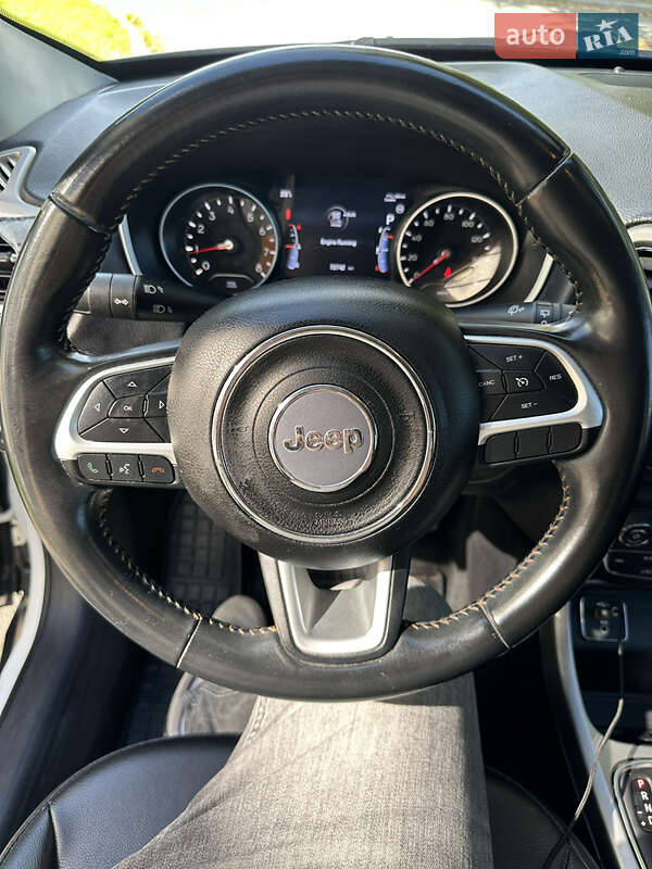 Внедорожник / Кроссовер Jeep Compass 2019 в Киеве фото 26 Внедорожник / Кроссовер Jeep Compass 2019 в Киеве