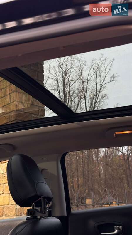 Внедорожник / Кроссовер Jeep Compass 2018 в Киеве