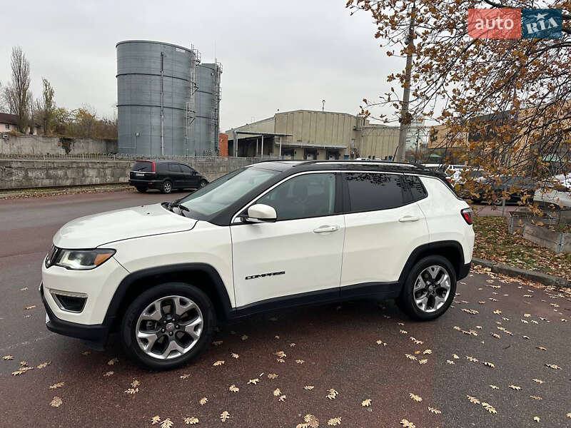 Внедорожник / Кроссовер Jeep Compass 2018 в Киеве