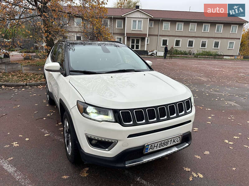 Внедорожник / Кроссовер Jeep Compass 2018 в Киеве