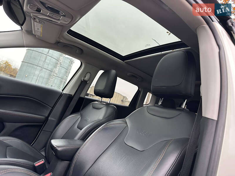 Внедорожник / Кроссовер Jeep Compass 2018 в Киеве