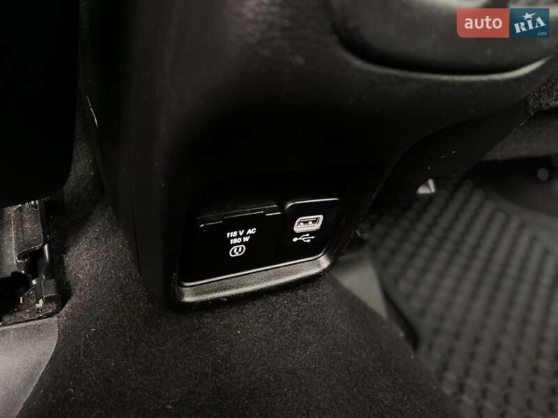 Внедорожник / Кроссовер Jeep Compass 2020 в Киеве