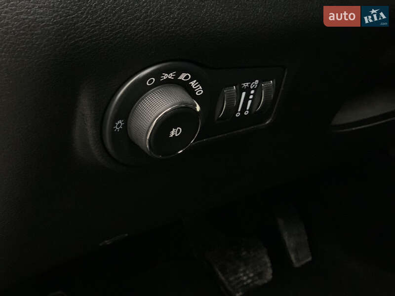 Позашляховик / Кросовер Jeep Compass 2023 в Бердичеві фото 44 Позашляховик / Кросовер Jeep Compass 2023 в Бердичеві