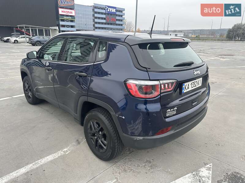 Внедорожник / Кроссовер Jeep Compass 2018 в Киеве