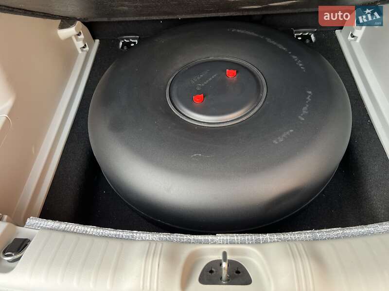 Внедорожник / Кроссовер Jeep Compass 2020 в Киеве