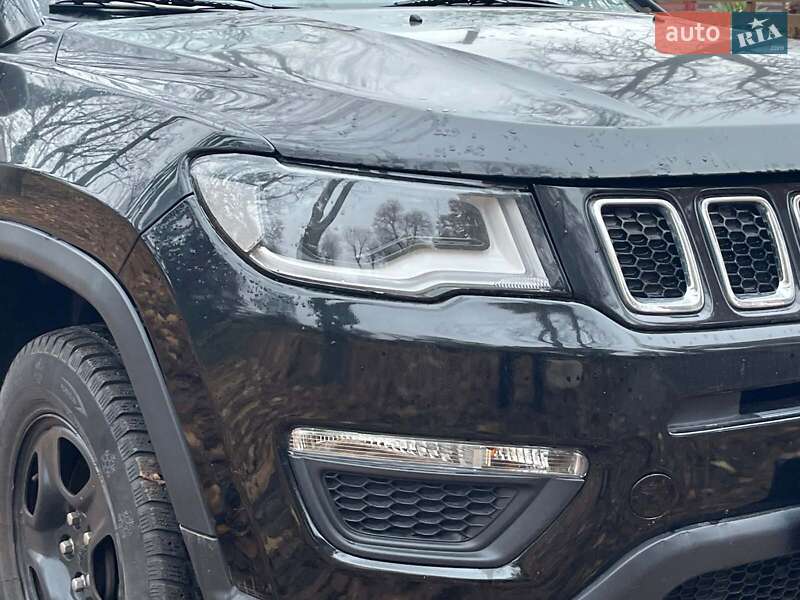 Внедорожник / Кроссовер Jeep Compass 2017 в Киеве фото 5 Внедорожник / Кроссовер Jeep Compass 2017 в Киеве