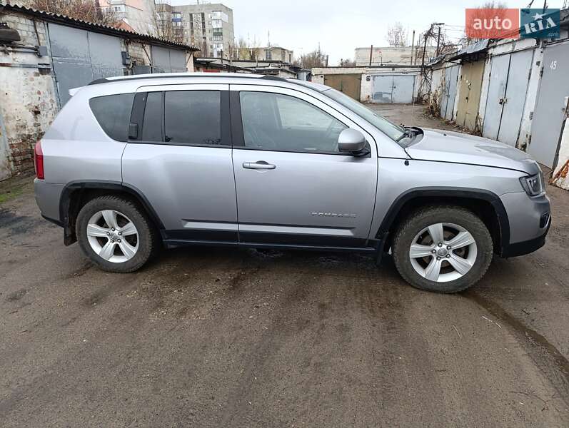 Позашляховик / Кросовер Jeep Compass 2016 в Харкові