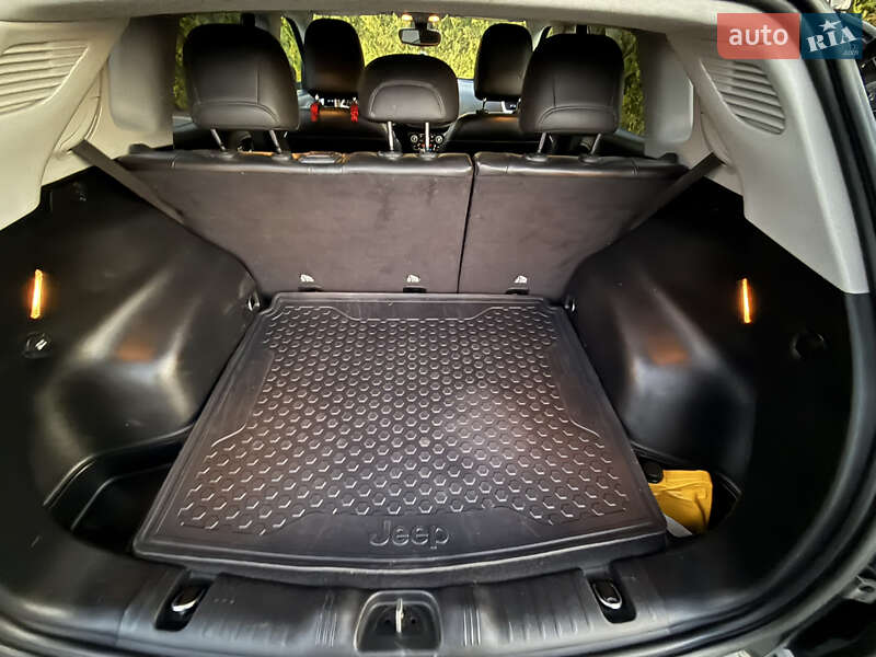 Внедорожник / Кроссовер Jeep Compass 2019 в Стрые