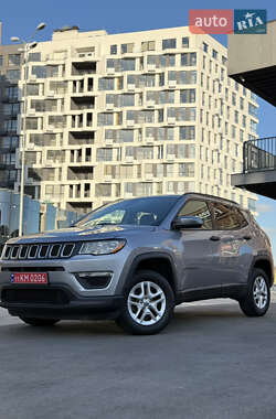 Внедорожник / Кроссовер Jeep Compass 2018 в Киеве
