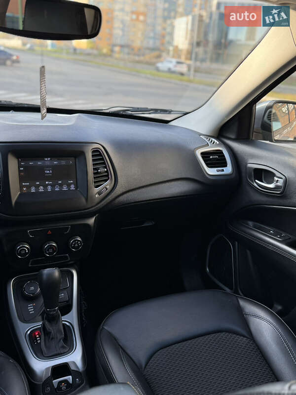 Внедорожник / Кроссовер Jeep Compass 2018 в Киеве фото 11 Внедорожник / Кроссовер Jeep Compass 2018 в Киеве
