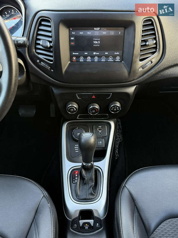 Внедорожник / Кроссовер Jeep Compass 2018 в Киеве фото 16 Внедорожник / Кроссовер Jeep Compass 2018 в Киеве
