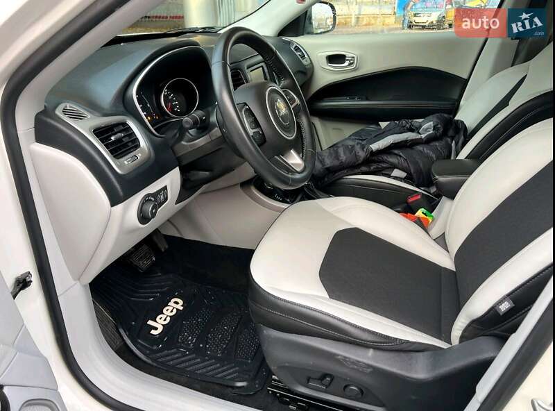 Внедорожник / Кроссовер Jeep Compass 2018 в Черкассах фото 16 Внедорожник / Кроссовер Jeep Compass 2018 в Черкассах