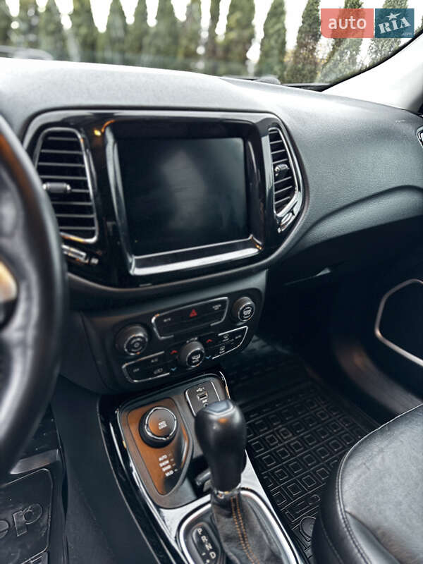 Позашляховик / Кросовер Jeep Compass 2020 в Києві фото 28 Позашляховик / Кросовер Jeep Compass 2020 в Києві