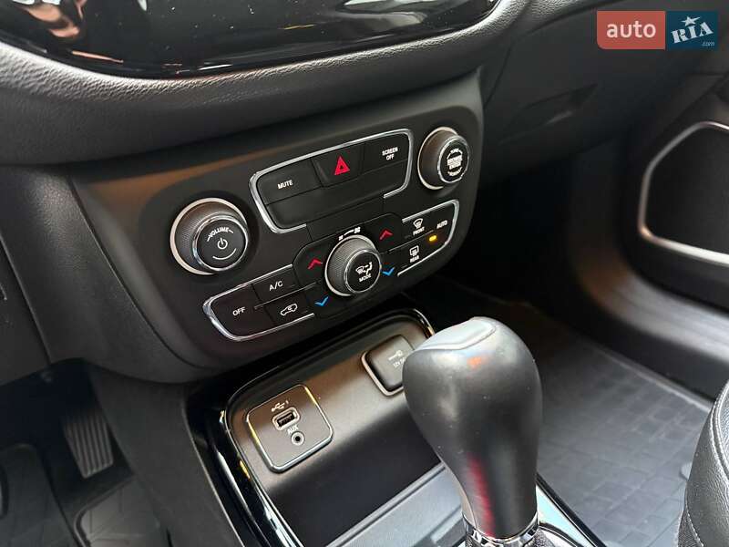 Внедорожник / Кроссовер Jeep Compass 2019 в Киеве фото 23 Внедорожник / Кроссовер Jeep Compass 2019 в Киеве
